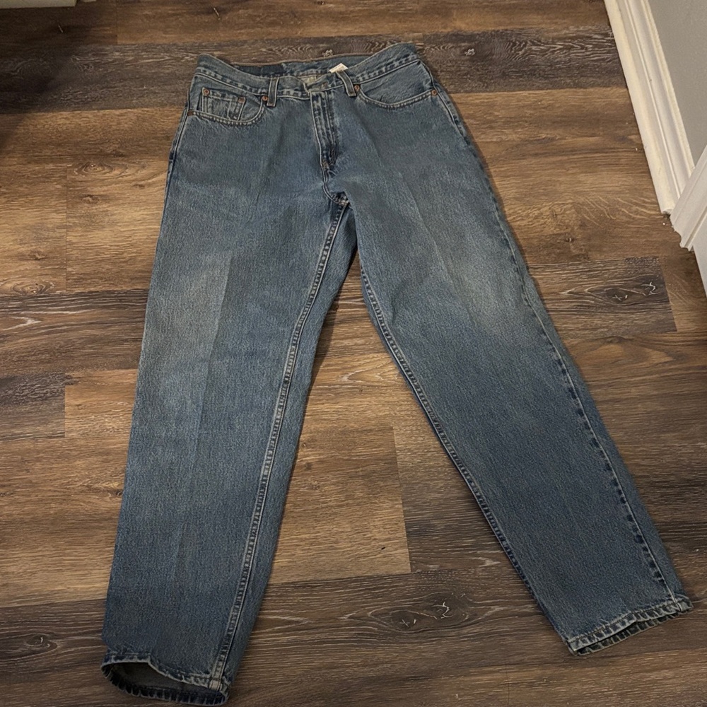 VTG women Levi’s 560 size 10 regular made in the USA
